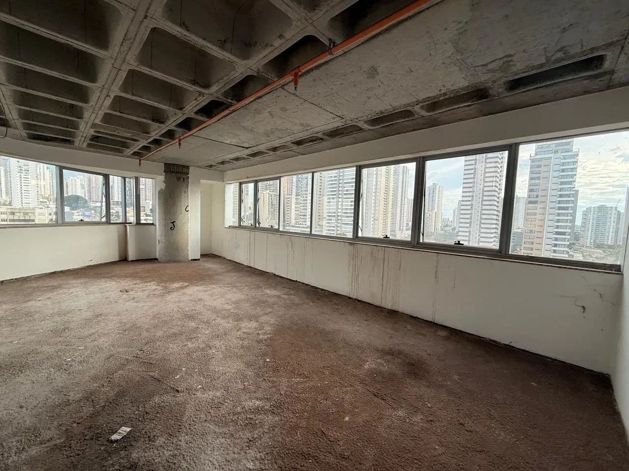 Sala comercial de esquina no Órion Business & Health – 102m