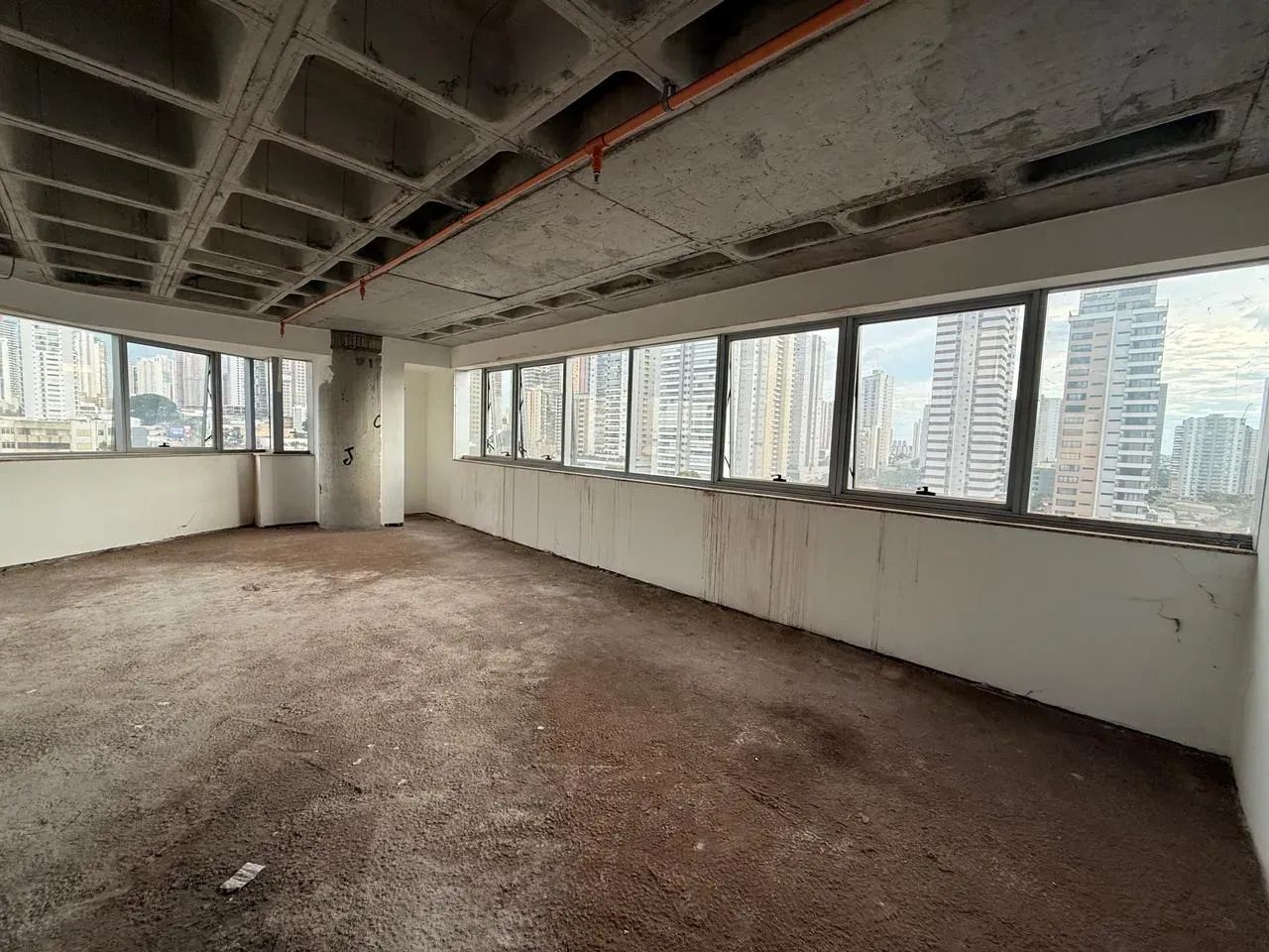 Sala comercial de esquina no Órion Business & Health – 102m