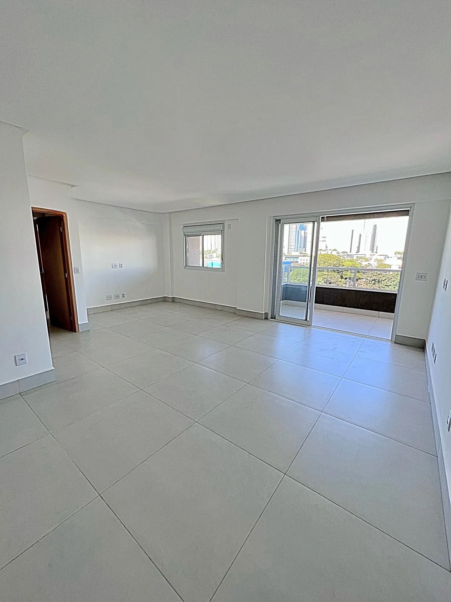 LA CITÉ SETOR OESTE Apartamento 3 Suítes + office Próximo à Praça do Sol e ao Órion